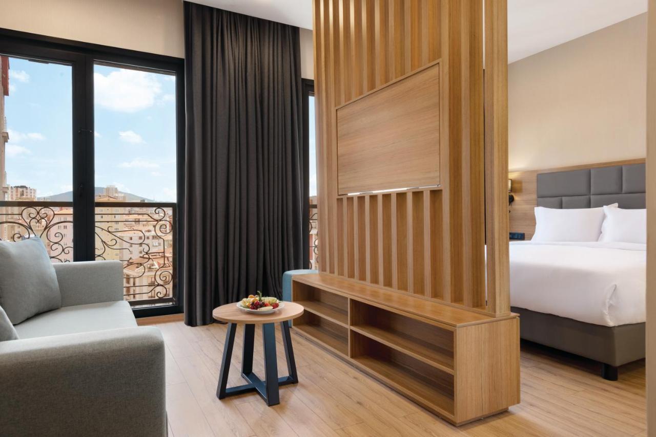 Tryp By Wyndham Istanbul Atasehir Hotel Kültér fotó